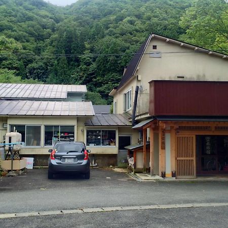 Onsen Minshuku Sakaeya Hotel Shizukuishi Bagian luar foto
